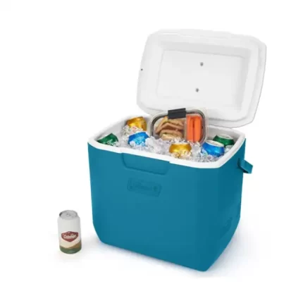 Conservadora Coleman Chiller 30QT con productos en su interior