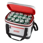 Conservadora Coleman Marine mostrando en su interior 30 Latas